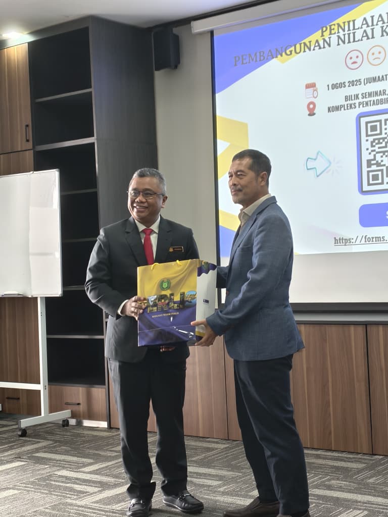 Gm Tsukp Cenderahati